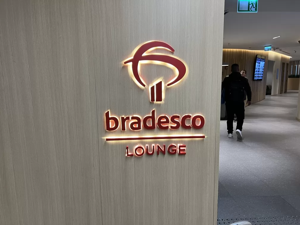 sala vip Bradesco gru t2 entrada (2)