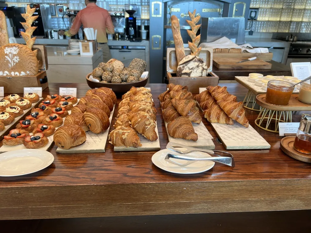 FAIRMONT DOHA CAFE DA MANHA 10