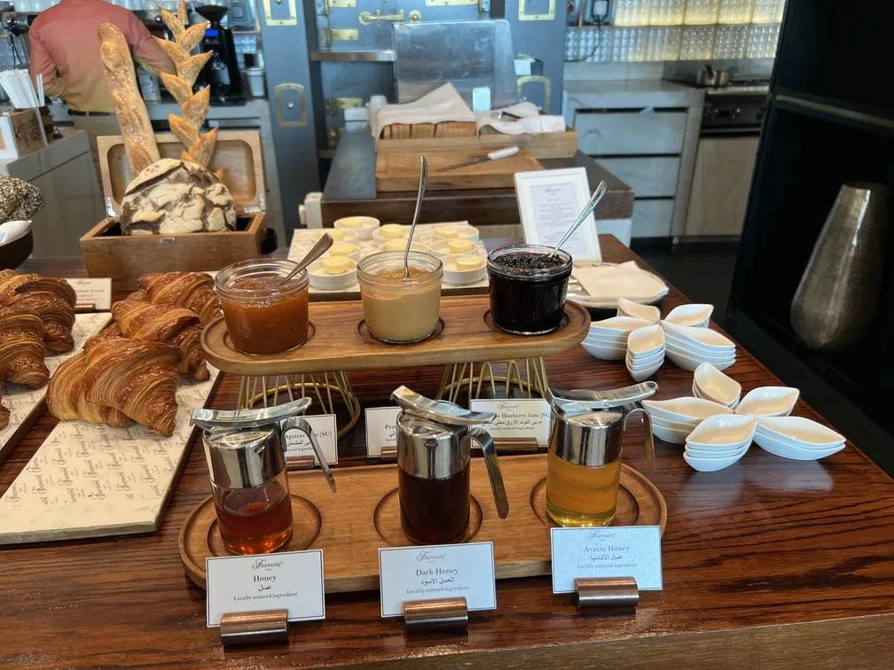 FAIRMONT DOHA CAFE DA MANHA 9