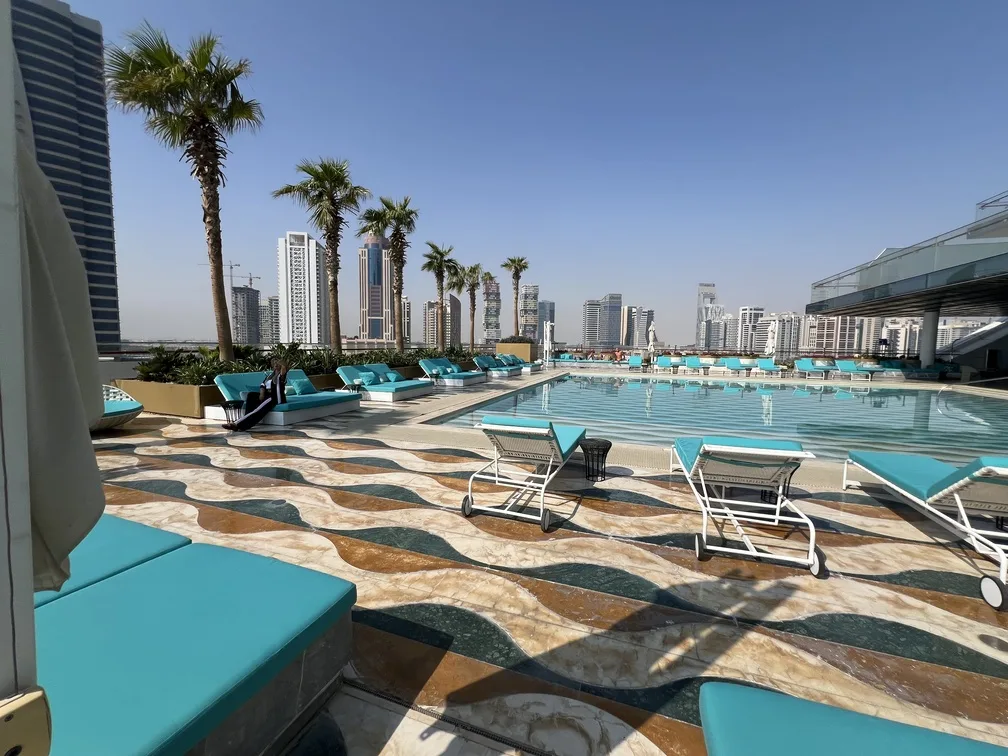 FAIRMONT DOHA PISCINA EXTERNAJPG
