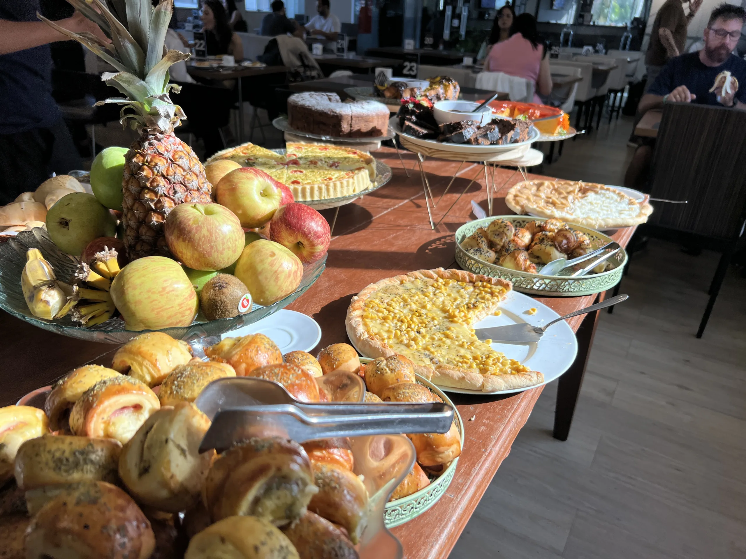 IATE HOTEL CAFE 3 scaled