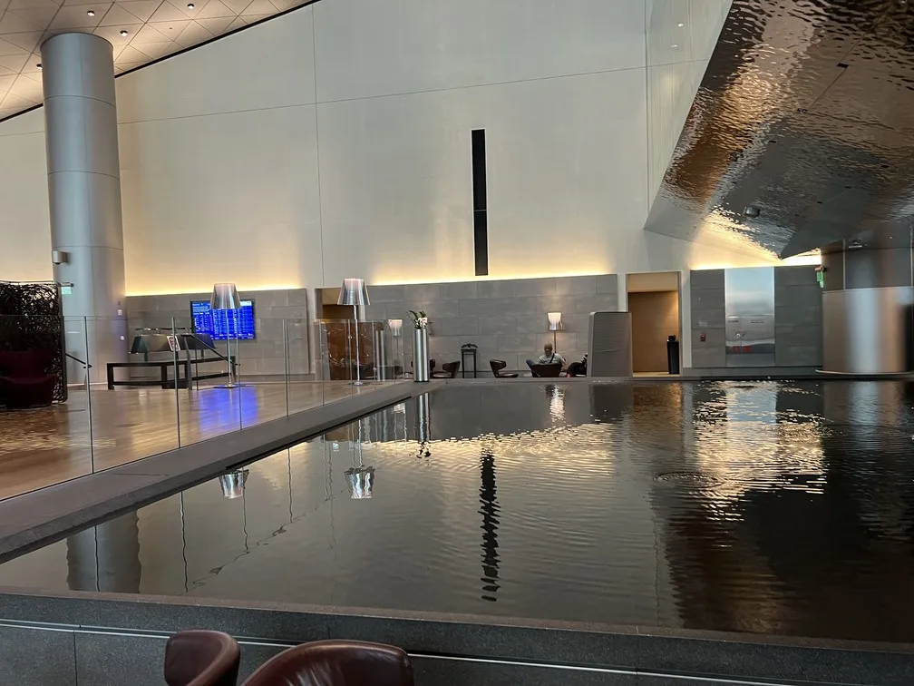 Sala VIP Al Mourjan Doha - área principal e arquitetura