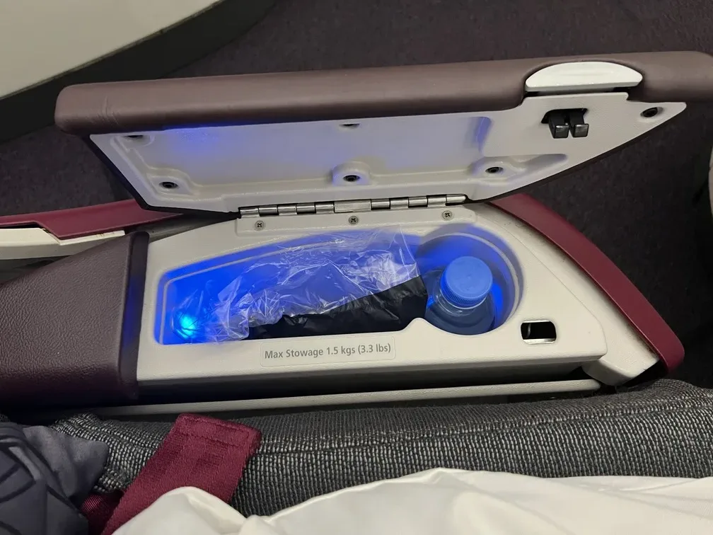 Voando de Executiva Qatar poltrona 8 e1763482540653