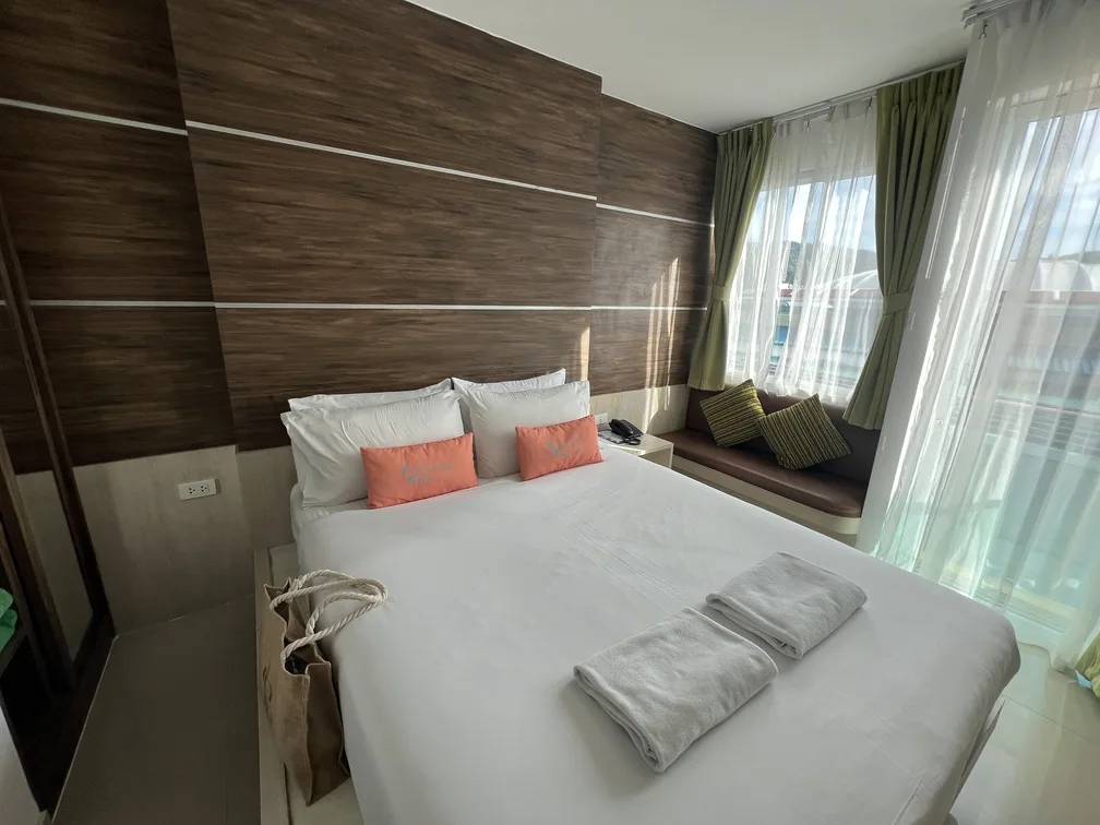 hotel centro one patong 5