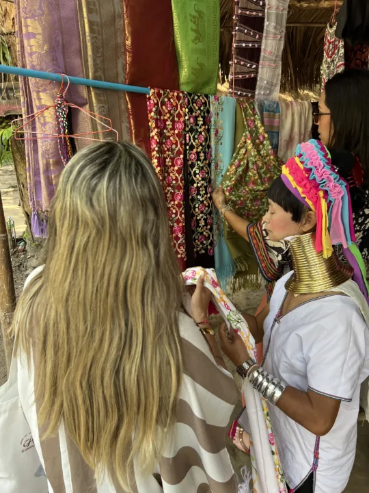 Vila das Mulheres Girafa
