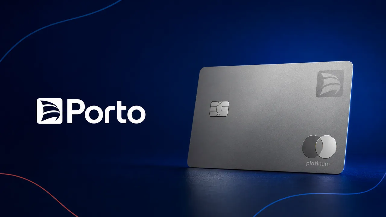 Porto Bank Mastercard Platinum: Review Completo 7 Cartão Porto Bank Mastercard Platinum ao lado do logotipo da Porto